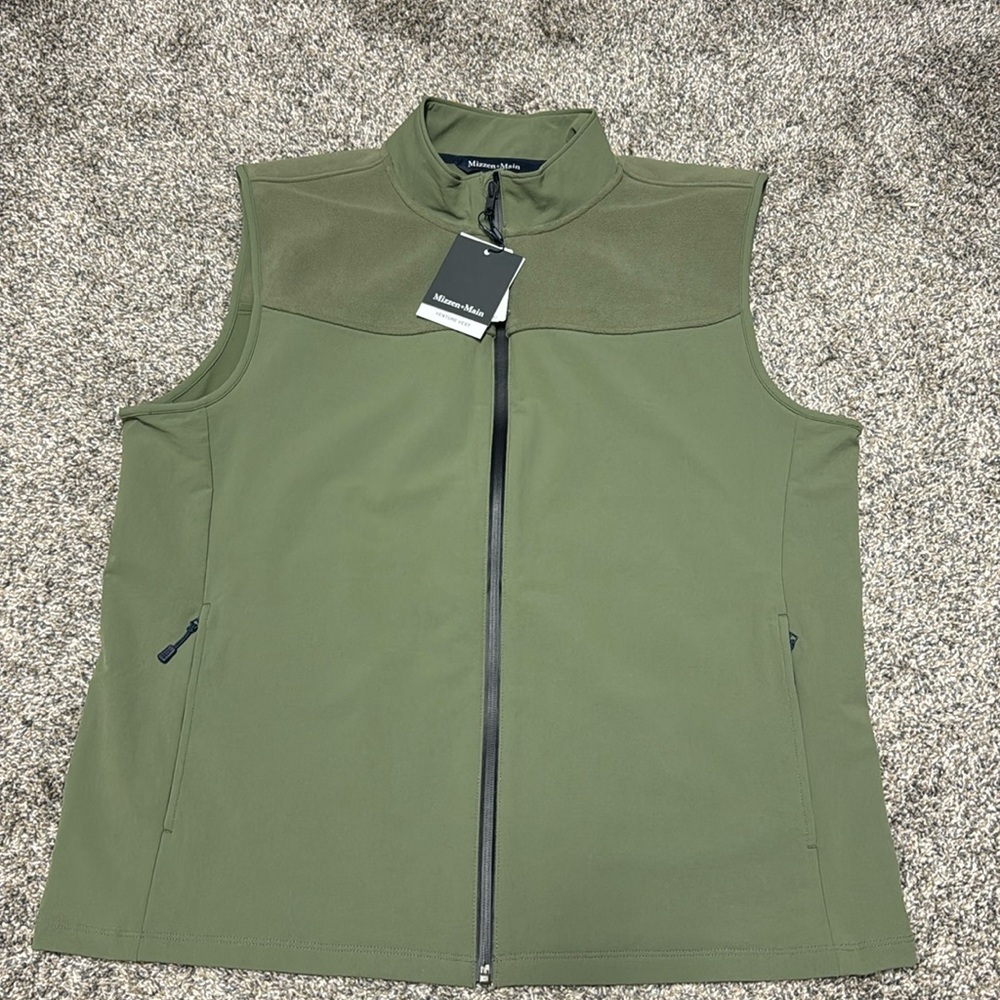 NWT Mizzen Main Venture vest